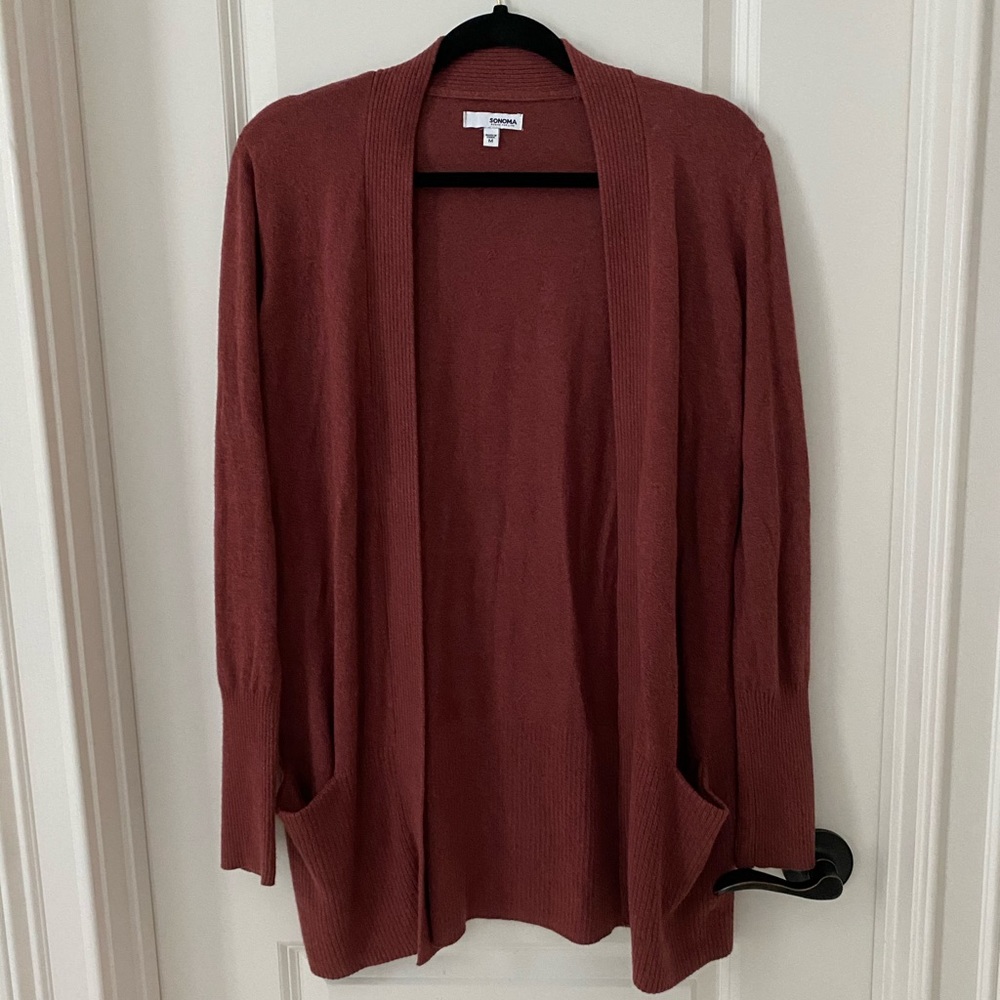 dark red/maroon knit cardigan